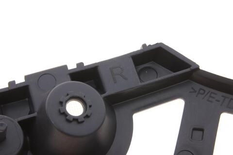 Кронштейн кріплення бампера (заднього/R) Renault Logan/Dacia Logan 12-