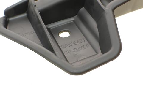 Кронштейн кріплення бампера (переднього/L) Renault Master/Opel Movano 10- Кронштейн кріплення бампера (переднього/L) Renault Master/Opel Movano 10-