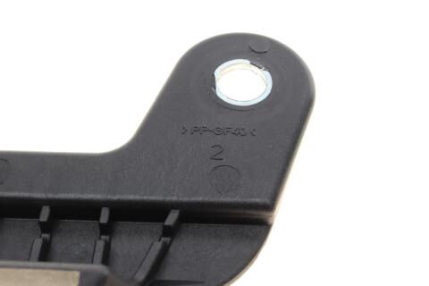 Кронштейн кріплення бампера (переднього) Renault Megane IV 16- (к-кт) Кронштейн кріплення бампера (переднього) Renault Megane IV 16- (к-кт)