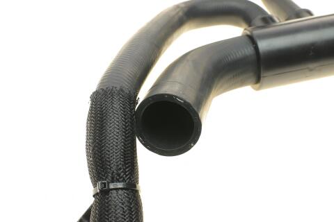 Патрубок системи охолодження Renault Master 2.3dCi 10-