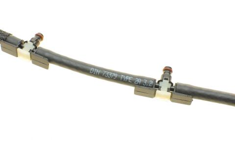 Шланг паливний BMW 3 (E90)/5 (E60/F10)/X (E83/F25) 04-18 N47 D20 Шланг паливний BMW 3 (E90)/5 (E60/F10)/X (E83/F25) 04-18 N47 D20