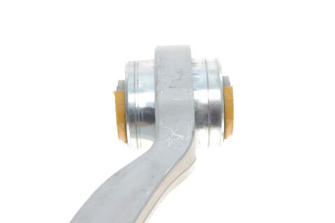 Рычаг подвески (передний/снизу/сзади) (R) Audi A4/A6/A8 94-/Skoda SuperB 01-08/VW Passat 96-00 (Alu)