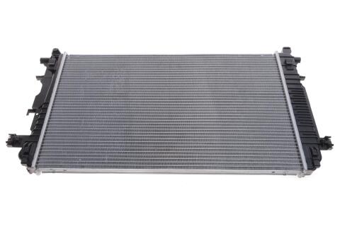 Радіатор охолодження MB Sprinter/VW Crafter 06- (+AC/-AC)