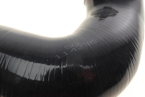 Патрубок интеркулера (R) MB Vito/Viano (W639) OM651 03-