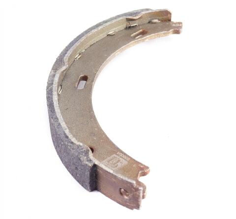 Колодки ручника MB (W124/W201/W210) 82- (164x20) Колодки ручника MB (W124/W201/W210) 82- (164x20)