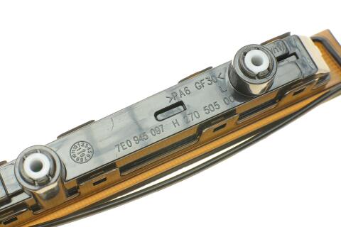 Фонарь задний VW T5 03- (L) (верхний) (распашонка) (Black)