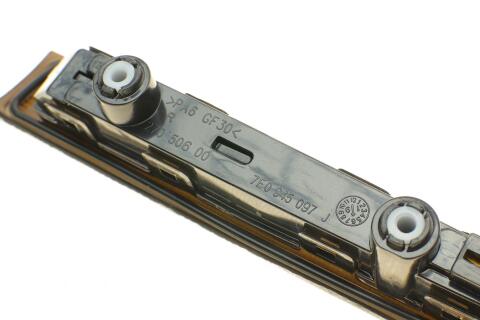 Фонарь задний VW T5 03-(R) (верхний) (распашонка) (Black)