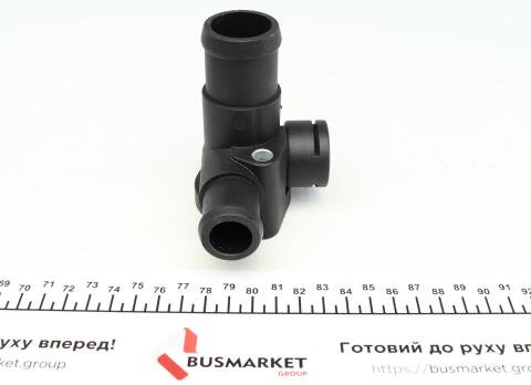 Фланець системи охолодження Audi A4/A6 1.9-2.5 TDI 94-05/ VW Passat 1.9-2.5TDI 96-00 Фланець системи охолодження Audi A4/A6 1.9-2.5 TDI 94-05/ VW Passat 1.9-2.5TDI 96-00