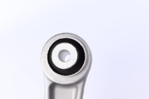 Рычаг подвески (передний/снизу/сзади) (L) BMW 5 (F10/F11)/6 (F12/F13) 2.0-4.4 09- Рычаг подвески (передний/снизу/сзади) (L) BMW 5 (F10/F11)/6 (F12/F13) 2.0-4.4 09-