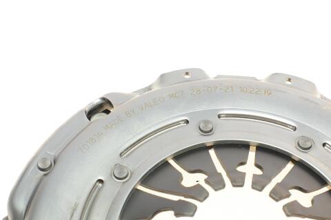 Комплект сцепления VW Golf IV 1.9 TDI 98-06 (d=240mm) Комплект сцепления VW Golf IV 1.9 TDI 98-06 (d=240mm)