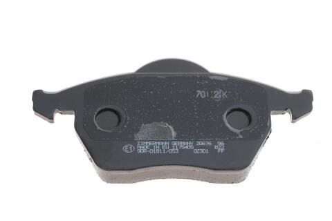 Колодки гальмівні (передні) Audi A6 97-05 (Teves) (з датчиком) Колодки гальмівні (передні) Audi A6 97-05 (Teves) (з датчиком)