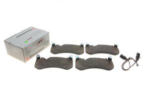 Колодки гальмівні (передні) Audi A6 4.0/5.0 08-18/A7 4.0 13-18 (Brembo)(з датч./для авто без керам)