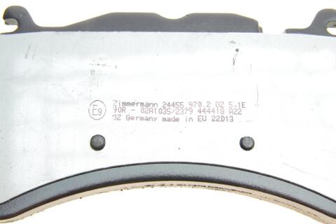 Колодки гальмівні (передні) Audi A6 4.0/5.0 08-18/A7 4.0 13-18 (Brembo)(з датч./для авто без керам) Колодки гальмівні (передні) Audi A6 4.0/5.0 08-18/A7 4.0 13-18 (Brembo)(з датч./для авто без керам)