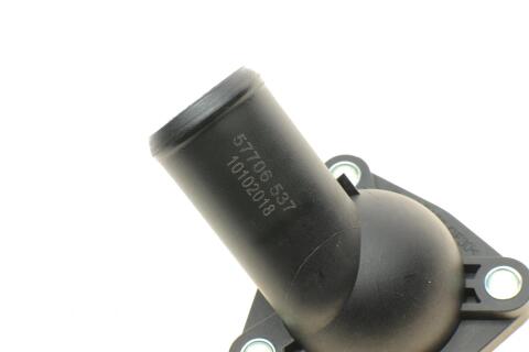 Корпус термостата Ford Connect 1.8TDCi 02-13 (Крышка) Корпус термостата Ford Connect 1.8TDCi 02-13 (Крышка)