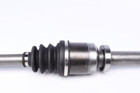 Піввісь Renault Kangoo 1.5 dCi 08- (R) (23x26x913) Піввісь Renault Kangoo 1.5 dCi 08- (R) (23x26x913)