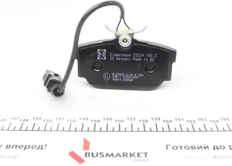 Тормозные колодки (задние) VW T4 1.8-2.8 90-03 R15 (Lucas-Girling) (с датчиком) Тормозные колодки (задние) VW T4 1.8-2.8 90-03 R15 (Lucas-Girling) (с датчиком)