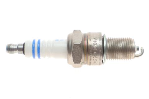 Свеча зажигания Ford Focus/VolvoV50/S40 2.0i 04-12 (к-кт 4шт) Свеча зажигания Ford Focus/VolvoV50/S40 2.0i 04-12 (к-кт 4шт)