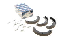 Колодки ручника MB Sprinter/VW Crafter 06- (180x25) (з пружинками) Колодки ручника MB Sprinter/VW Crafter 06- (180x25) (з пружинками)