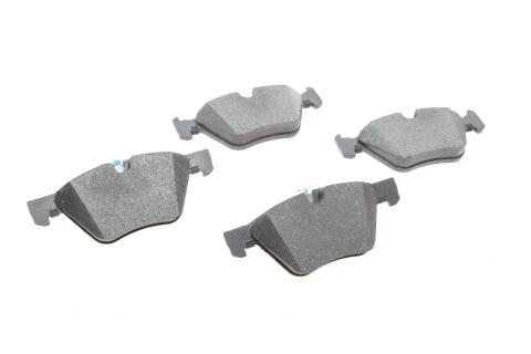 Колодки тормозные (передние) BMW 3 (E90/E91/E92) 07-13/5 (E60/E61) 03-10/X1 (E84) 09-15