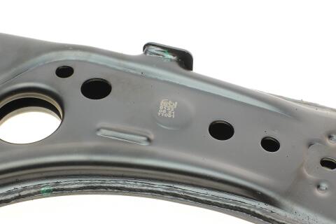 Важіль підвіски (передній/знизу) Audi A3/Skoda Octavia/VW Bora/Golf 96-10 Важіль підвіски (передній/знизу) Audi A3/Skoda Octavia/VW Bora/Golf 96-10