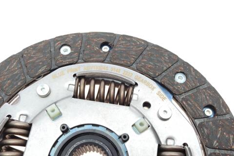 Комплект зчеплення Skoda Fabia/Rapid/VW Polo 1.9SDI 99-08 (d=191mm) (+вижимний) Комплект зчеплення Skoda Fabia/Rapid/VW Polo 1.9SDI 99-08 (d=191mm) (+вижимний)