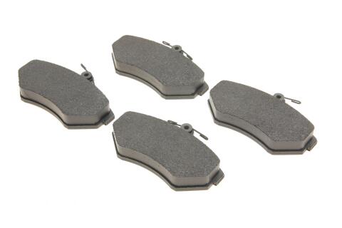 Колодки гальмівні (передні) Audi A4 94-01/VW Passat 96-00 Колодки гальмівні (передні) Audi A4 94-01/VW Passat 96-00