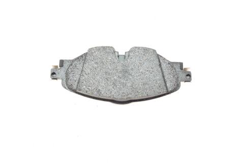 Колодки гальмівні (передні) Audi A3/Q2/Q3/Seat/Skoda Octavia/Kodiaq/VW Golf/Passat B8 12- (+датчик)