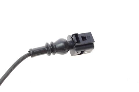 Колодки гальмівні (передні) Audi A3/Q2/Q3/Seat/Skoda Octavia/Kodiaq/VW Golf/Passat B8 12- (+датчик)