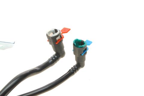 Фільтр паливний Chrysler Voyager/ Grand Voyager 2.0-3.8 95-01