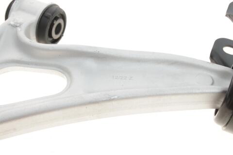 Важіль підвіски (передній/знизу) (R) Ford Focus III/C-Max II 10- Важіль підвіски (передній/знизу) (R) Ford Focus III/C-Max II 10-