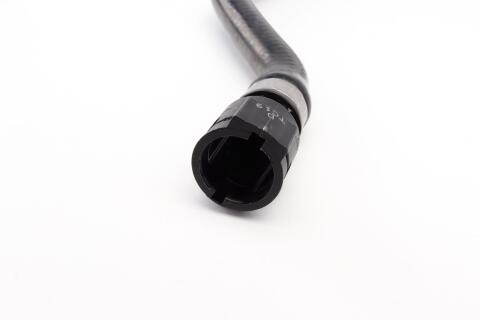 Патрубок системы охлаждения BMW 3 (E91/E93) 04-13