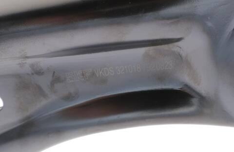 Рычаг прав. VW Polo 05- Рычаг прав. VW Polo 05-