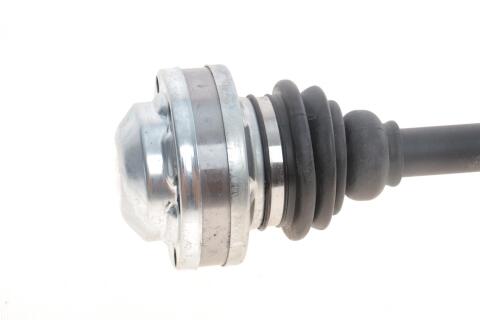 Піввісь (передня) VW T5 1.9TDi/2.0 03-15 (L) (38x27x645.5) Піввісь (передня) VW T5 1.9TDi/2.0 03-15 (L) (38x27x645.5)
