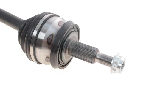 Піввісь (передня) VW T5 1.9TDi/2.0 03-15 (L) (38x27x645.5) Піввісь (передня) VW T5 1.9TDi/2.0 03-15 (L) (38x27x645.5)
