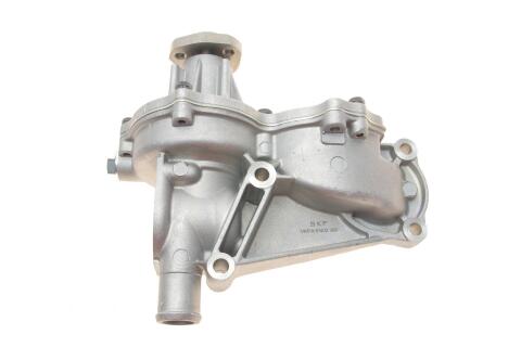 SKF VW Помпа води з корпусом Audi A4/6, Passat 1.8 95- SKF VW Помпа води з корпусом Audi A4/6, Passat 1.8 95-