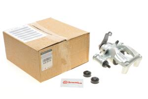 Тормозной суппорт (задний) (R) Renault Master 2.3dCi 10-