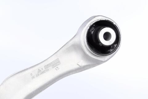 Важіль підвіски (передній/знизу) (R) BMW 5 (F10/F18)/6 (F13) 2.0D-4.4 10- Важіль підвіски (передній/знизу) (R) BMW 5 (F10/F18)/6 (F13) 2.0D-4.4 10-