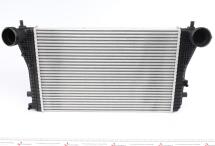 Радіатор інтеркулера VW Caddy III 1.9 TDI 04-10 (407x615x32)
