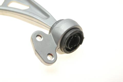 Важіль підвіски (передній/знизу) (L) BMW 3 (E46) 98- (з сайлентблоком)