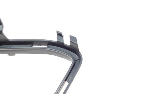 Решітка радіатора BMW 3 (F30/F80) 11-19 Решітка радіатора BMW 3 (F30/F80) 11-19