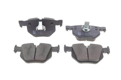 Колодки гальмівні (задні) BMW 5 (E60/E61) 6 (E63/E64) X5(E70/F15) 03- Колодки гальмівні (задні) BMW 5 (E60/E61) 6 (E63/E64) X5(E70/F15) 03-