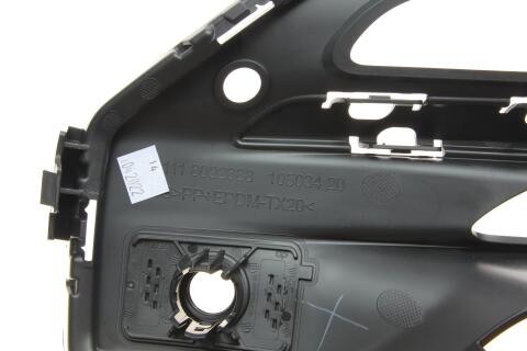 Решетка бампера BMW X5 (G05) 18-(L)