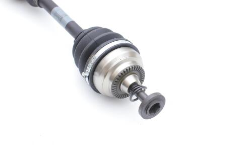 Піввісь (передня) (L) BMW 5 (F10/F11)/6 (F06/F12/F13) 10-18 (37z/27z/560mm) (-ABS) Піввісь (передня) (L) BMW 5 (F10/F11)/6 (F06/F12/F13) 10-18 (37z/27z/560mm) (-ABS)