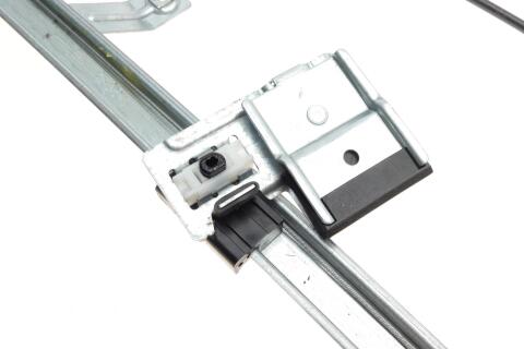 Склопідіймач (передній) VW Touran 03-15 (R) (електро) (без моторчика)