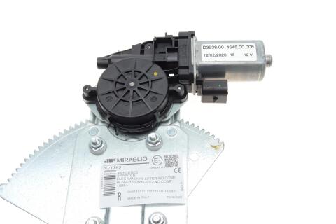 Склопідіймач (передній) MB Sprinter 95-06 (R) (електро) (з моторчиком)