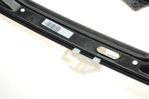Стеклоподъемник (передний) BMW 3 (F30/F80/F31) 12-18 (L) (электро) (без моторчика)