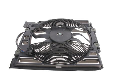 Вентилятор радиатора (электрический) BMW 5 (E39) 2.0i-4.0i/2.5TD 95-04 (с диффузором)