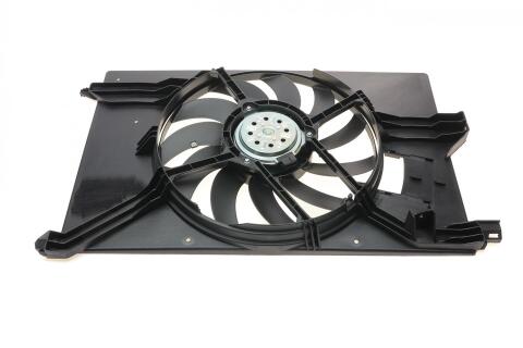 Вентилятор радіатора Opel Signum/Vectra C 1.6-2.2 02-08 (з дифузором) Вентилятор радіатора Opel Signum/Vectra C 1.6-2.2 02-08 (з дифузором)