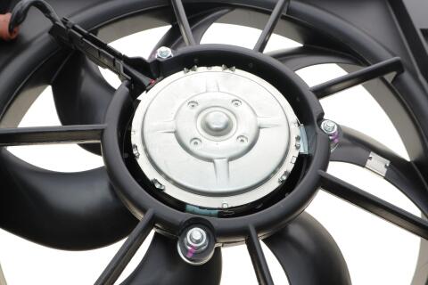 Вентиляторы радиатора (электрические) VW Caddy/Audi A1/A3/Skoda Octavia/Superb 1.2-3.6 03- (D=360)