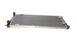 Радіатор охолодження VW Golf I/II 1.6-1.8 81-92 (322x675x34) Радіатор охолодження VW Golf I/II 1.6-1.8 81-92 (322x675x34)